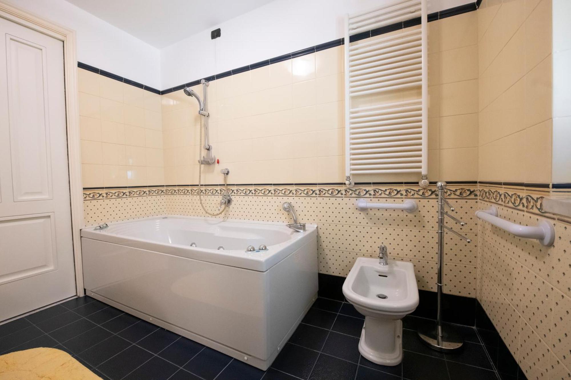 236 - Casa Corso Colombo - Centro Storico, Mare E Spiaggia A 200M - Parcheggio Gratis Incluso Sestri Levante Bagian luar foto